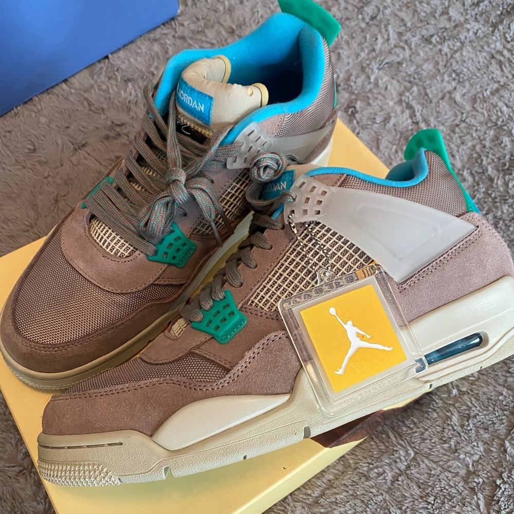 Jordan 4 Retro Union Reps “Taupe Haze” US 12m/13.5w